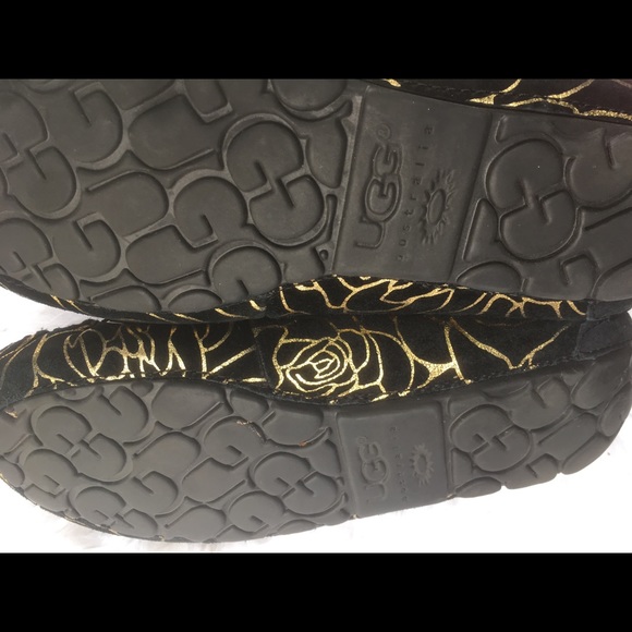 Limited Edition UGG moccasin slippers! - Picture 6 of 8